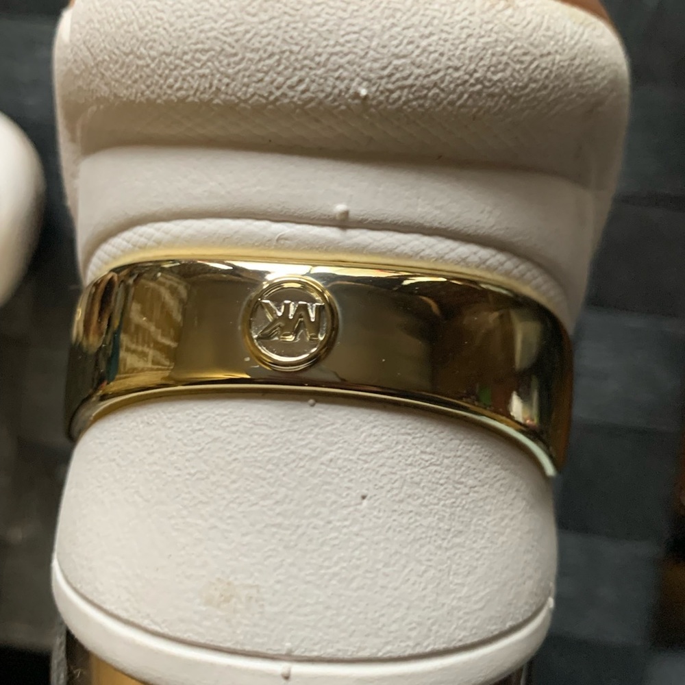 Brand new women’s 7 Micheal kors sneakers - Picture 3 of 7